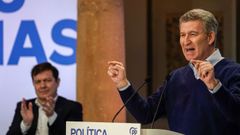 El presidente del PP, Alberto Nez Feijoo, en el acto celebrado por su partido el domingo junto a los presidentes autonmicos de la misma formacin.