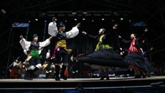 Xacarandaina y C�ntigas da Terra abrieron los festejos en Santa Margarita