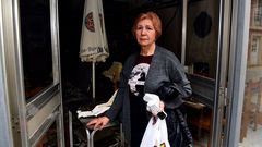 Susto en la calle Orz�n por la ca�da del falso techo del bar Santa Comba