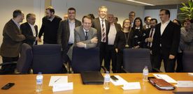 Tres horas no fueron suficientes ayer para que Xunta y Concello de Vigo acercasen posturas sobre el trasnporte. 