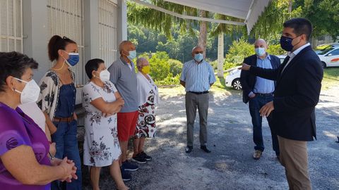 Gabriel Al�n se reuni� con la asociaci�n de vecinos Bon Xes�s de Ceboli�o.