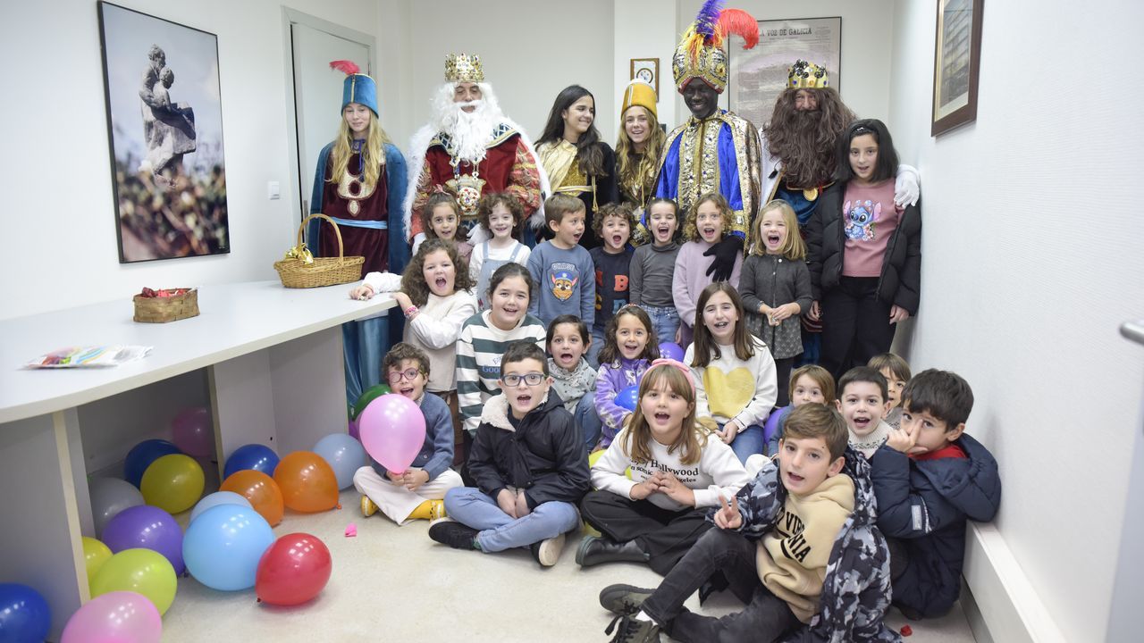 Los Reyes Magos llegan con adelanto a la Diputación y al Concello de A Lama