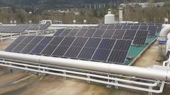 Planta fotovoltaica instalada en la estaci�n depuradora de Reza.