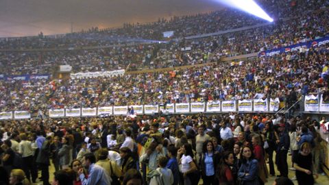 Concierto en el Coliseum de OT 1 en abril del 2002