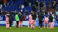 Los jugadores el Celta, tras el empate ante el Oviedo en el Carlos Tartiere.