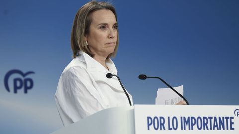 La vicesecretaria de regeneraci�n institucional del PP, Cuca Gamarra, durante la rueda de prensa ofrecida este lunes tras la reuni�n del comit� de direcci�n de la formaci�n.