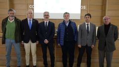 De izquierda a derecha, Jorge Nogueira, secretario del colegio de Pontevedra, Isidro Lago, presidente; Eduardo Iglesias, presidente del colegio de Lugo; Luciano Vid�n, presidente del colegio de A Coru�a; Juan Jos� L�pez, secretario del colegio de Lugo y Jos� Manuel Benda�a, secretario del colegio de Ourense