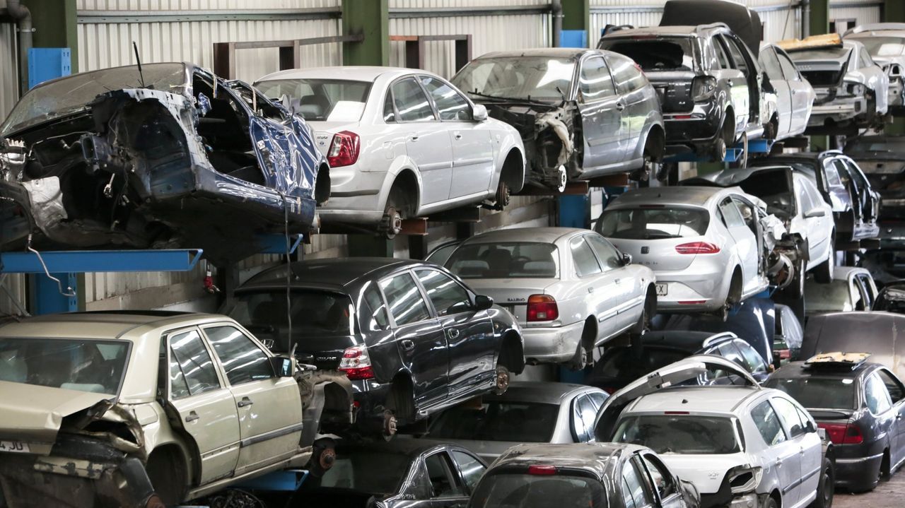 Permiso ambiental para ampliar un centro de gestión de vehículos en Begonte