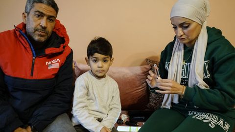 A los padres de Mohamed les preocupa su aislamiento porque desde que dejó el colegio en Barcelona no ha vuelto a relacionarse con niños de su edad