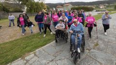 Arranque del recorrido, ayer desde la plaza de Canduas, Cabana.