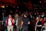 Ambiente nocturno en la calle Duquesa de Alba, en la que se ubican la mayor�a de pubs.