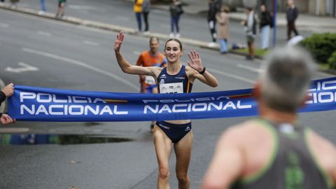 Carrera solidaria de la Polic�a Nacional en Ourense
