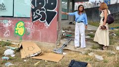 Las concejalas del PP de Pontevedra Pepa Pardo y Bea Rey, en Cami�o de Ferro