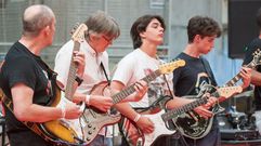El �ltimo festival de fin de curso de A Casa do Rock, en Santa Isabel, destin� sus beneficios a Amicos, una�asociaci�n sin �nimo de lucro para la atenci�n e integraci�n de personas con discapacidad intelectual, autismo, par�lisis, da�o cerebral y sus familiares.