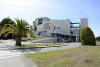 En el Hospital Montecelo, en Pontevedra, hay este martes ocho pacientes de coronavirus ingresados, seis en planta y dos graves en la uci