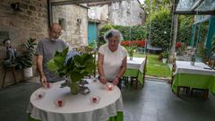 Jos� Calvo y Lucinda Caama�o prev�n un buen septiembre en sus casas rurales, Casa do Zuleiro y Luz de Viro, en Outes