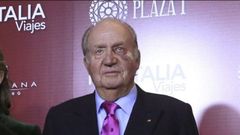 El rey Juan Carlos reaparece con un moratn en un ojo