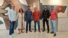 De izquierda a derecha, Carlos L�pez Fern�ndez, Gabriela Fern�ndez Viejo (IP), Sergio Llana F�nez (IP), Juan Manuel Gonz�lez Cortina, Jorge Acevedo S�nchez, Miguel Guti�rrez Medina.