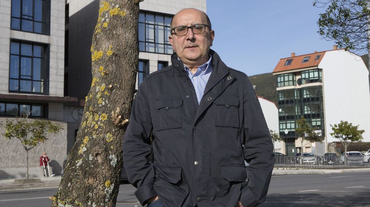 E Ramon Rey Cee despide a su inolvidable bibliotecario, José Ramón Rey Senra