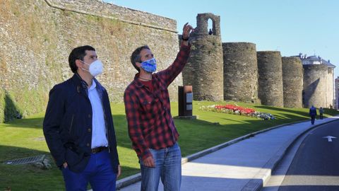 Rub�n Arroxo junto a Pablo Fuentes, jefe de ingenieros del Concello de Lugo