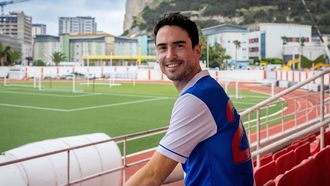 El ribeirense, en su presentacin como jugador del equipo gibraltareo.