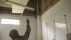 Los destrozos en el campo de f�tbol de Palmeira