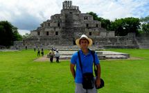 El gallego Pablo Mumary, en una excavaci�n arqueol�gica en M�xico.