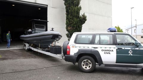 Registro de una nave en Vilanova donde se incautaron planeadoras semir�gidas.