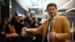 El ultraderechista Andr� Ventura ejerci� su derecho a voto en su colegio electoral de Lisboa