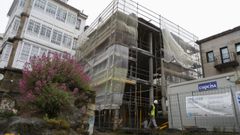 Las obras en el n�mero 1 de Arg�elles se reanudaron esta semana