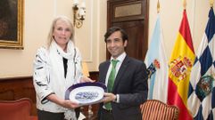 El alcalde en funciones con la embajadora de Australia