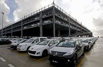 Veh�culos fabricados por PSA en Vigo, en la terminal portuaria con destino al mercado.