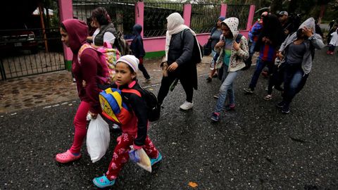 Un millar de migrantes integran la caravana que el lunes parti� de Honduras