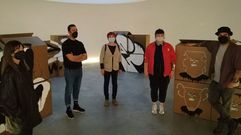 La muestra �Non despaletizar ata destino� sirve de gu�a para algunos de los obradoiros