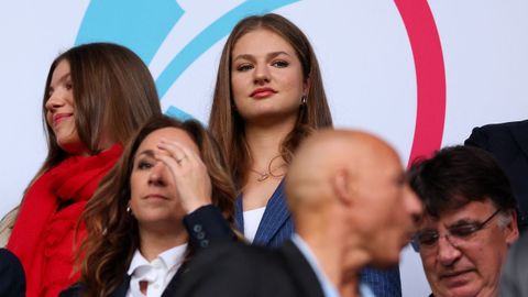 La infanta Sofía y la princesa Leonor
