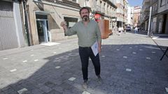 Lu�s Bar�, este lunes, en la calle Virxe do Cami�o de Pontevedra, donde valor� los resultados de la provincia