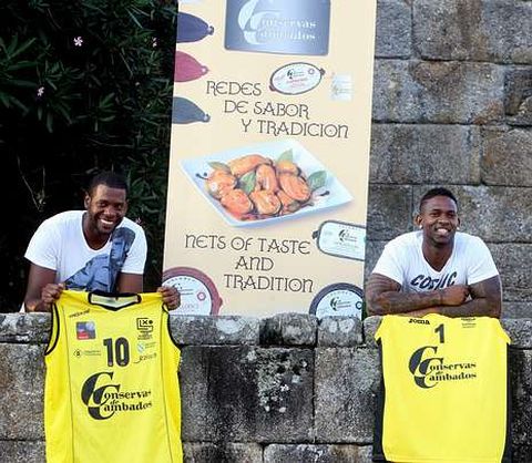 Los cubanos Juan Mato y Taylor Garc�a fueron presentados en San Benito.