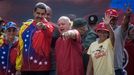 De izquierda a derecha, Cilia Flores, Nicols Maduro, Diosdado Cabello, Delcy Rodrguez y Jorge Rodrguez, en un acto por los 20 aos del rgimen chavista, en febrero.