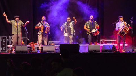 Os Carunchos actan en Friol