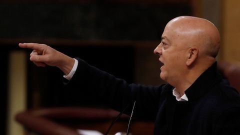 El diputado socialista Odn Olorza, hoy, durante su intervencin en el debate del proyecto de Presupuestos Generales del Estado