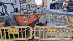 Las obras que se llevan a cabo frente a la gasolinera en la calle Morn