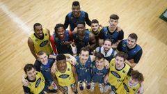 El plantel cobista hace pi�a para el choque decisivo de la temporada