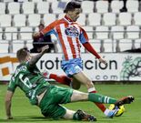 Enzo Rennella reapareci� con el Lugo frente al Eibar.