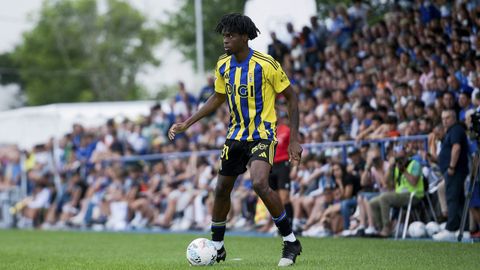 Ovie Ejaria, en el amistoso entre el Real Oviedo y el Deportivo