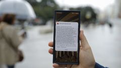 Aviso de ES-Alert en un tel�fono recibido durante un simulacro en A Coru�a el mes pasado