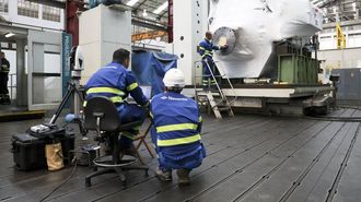 Trabajadores de Navantia, en la fábrica de Turbinas de Ferrol, en foto de archivo