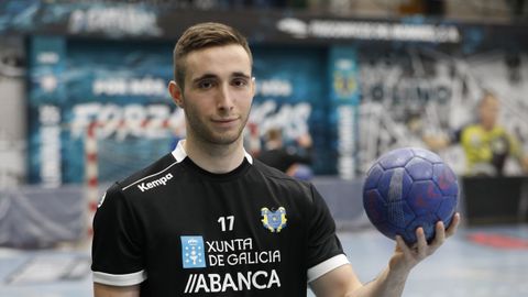 Manu P&eacute;rez lleva toda la vida en el Cangas y pas&oacute; por todas las categor&iacute;as del club.