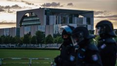 Los antidisturbios protegen el Reichstag, el pasado agosto, de una manifestaci�n de ultraderechistas