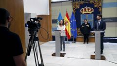 La portavoz y consejera de Derechos Sociales y Bienestar, Melania �lvarez, y el consejero de Industria, Empleo y Promoci�n Econ�mica, Enrique Fern�ndez.