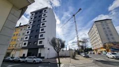 Solar de la esquina entre las calles Manuel Mara y Vzquez Queipo que ser para un edificio de 21 viviendas, dando continuidad al nuevo edificio de la imagen